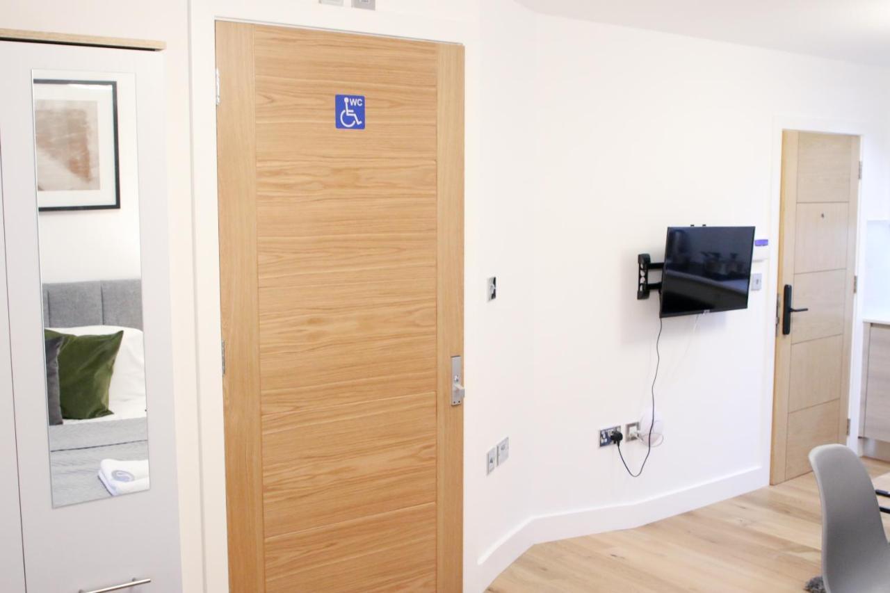 Lovely Studio Apartment With Access For Wheel-Chairs In Sydenham Лондон Екстериор снимка