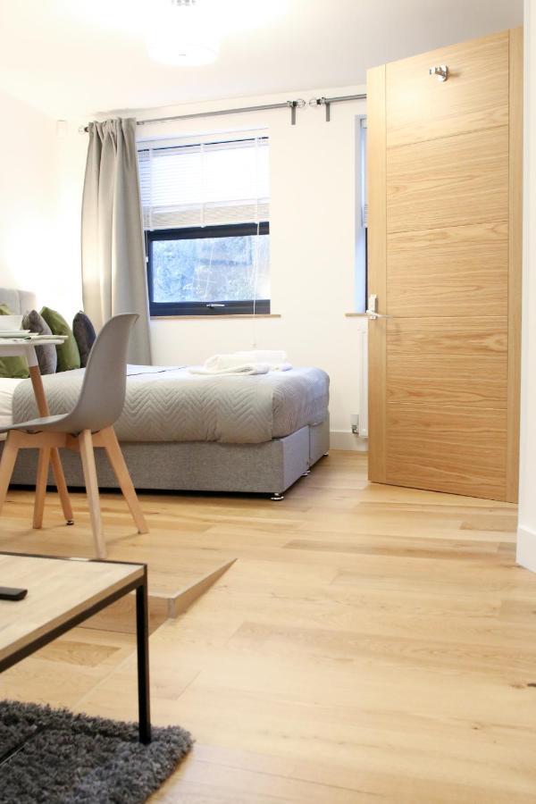 Lovely Studio Apartment With Access For Wheel-Chairs In Sydenham Лондон Екстериор снимка