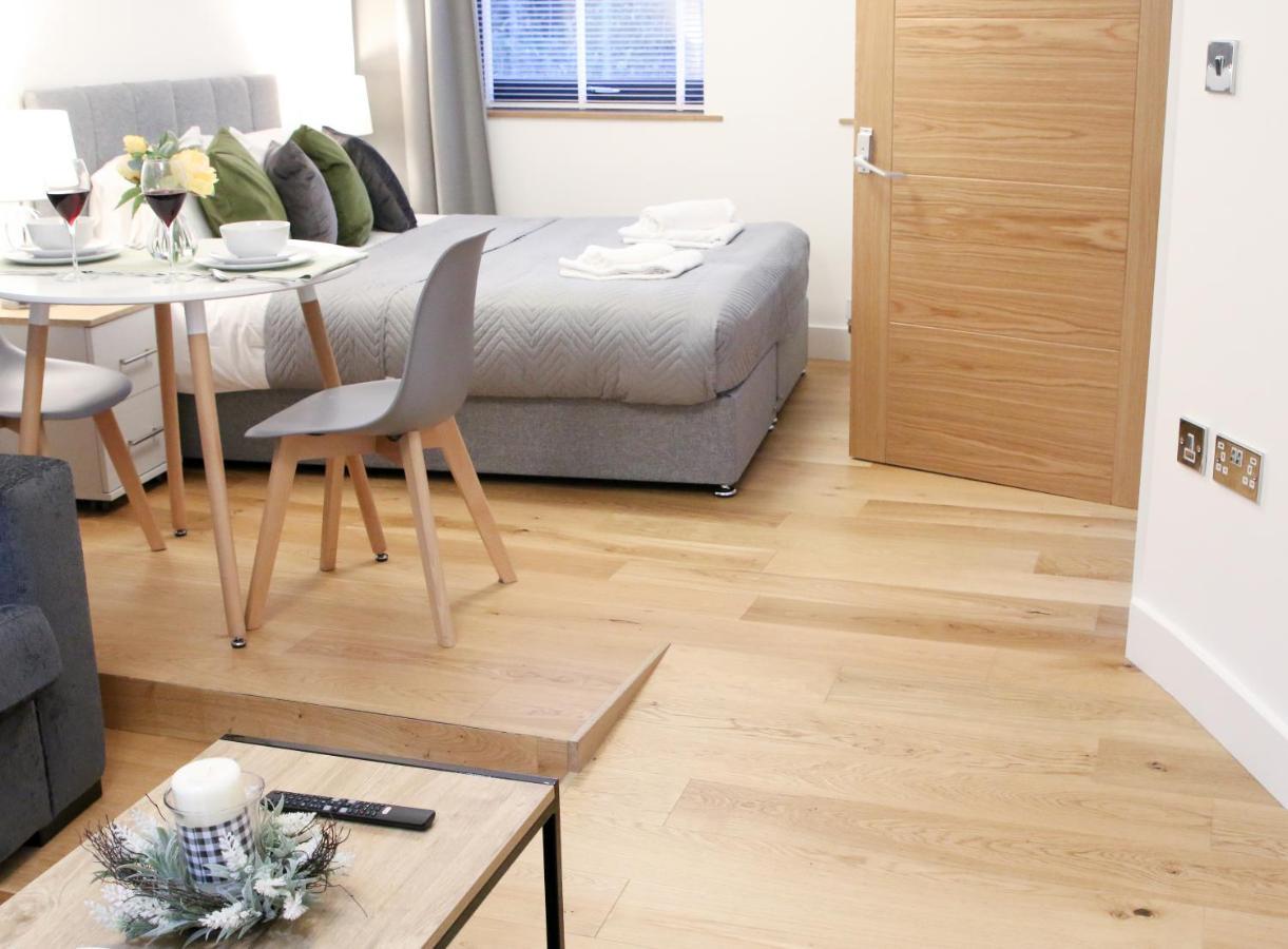 Lovely Studio Apartment With Access For Wheel-Chairs In Sydenham Лондон Екстериор снимка